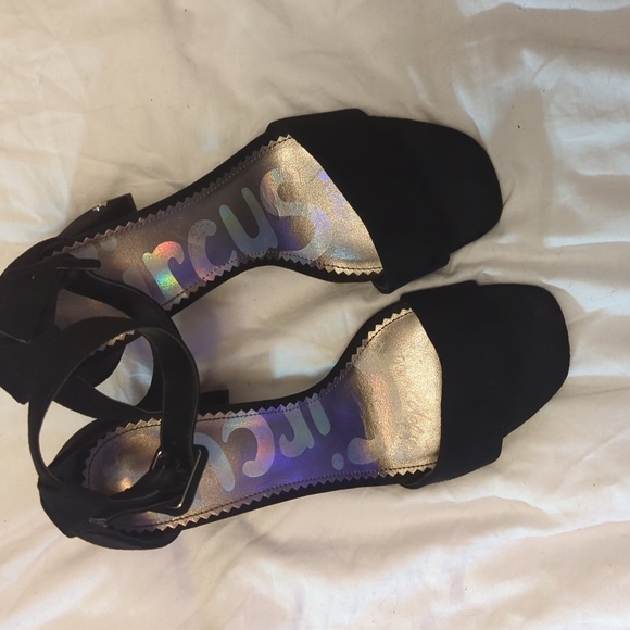 Sam Edelman circus - Picture 2 of 8